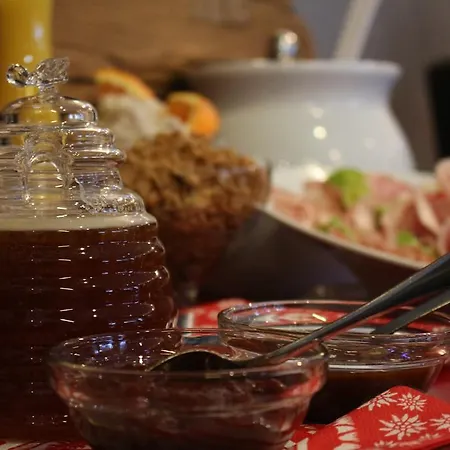 Restaurant L'escale 韦尔比耶